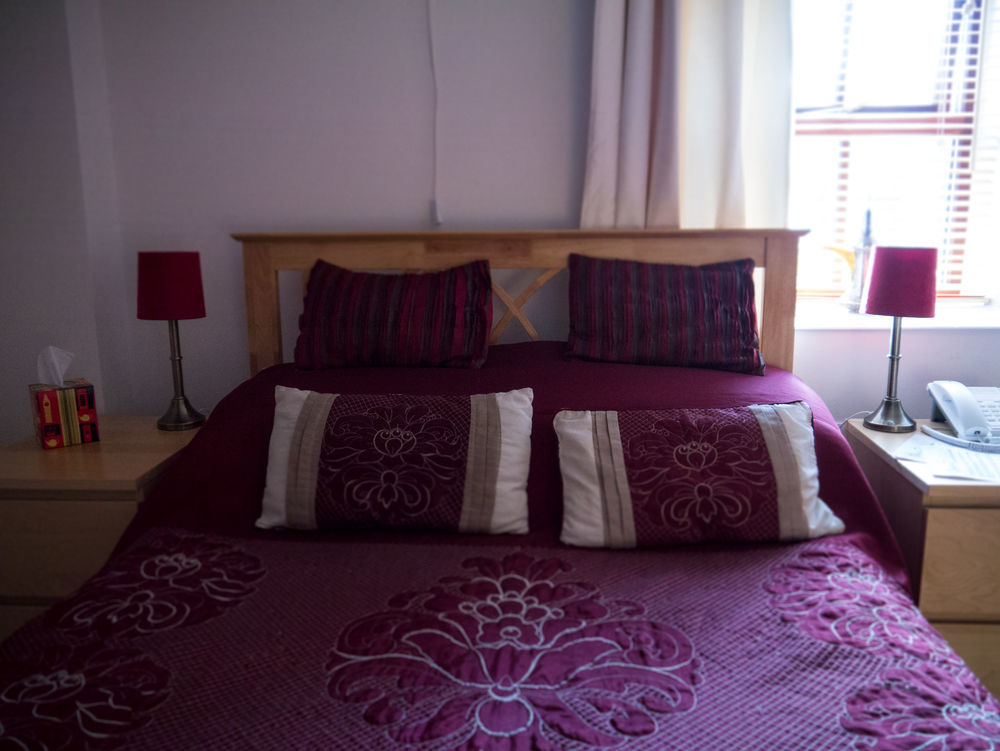 Sheldon'S Retreat B&B เบคเวลล์ ภายนอก รูปภาพ